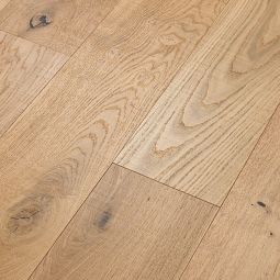 What is the difference between oak and solid oak