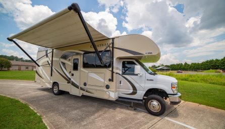 How Much Does it Cost to Store a 25 Foot RV?