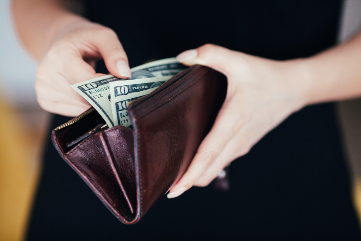 How much should I tip on a 500 move